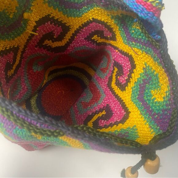 Women's Boho Artisanal Colorful Crochet/Knit Crossbody Bag W/ Drawstring Closure - Picture 14 of 15